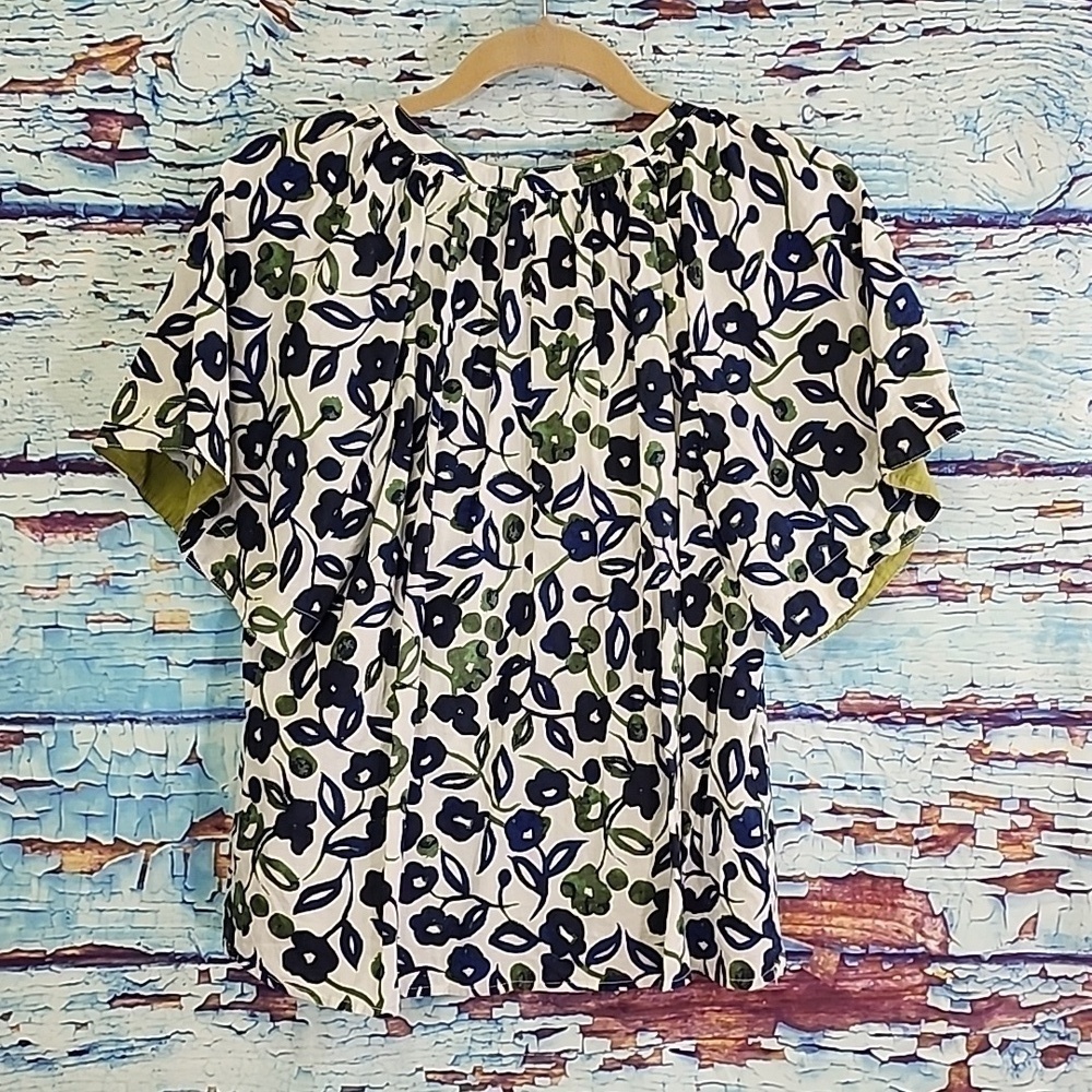 VELVET by Graham & Spencer floral top size S - Picture 2 of 4